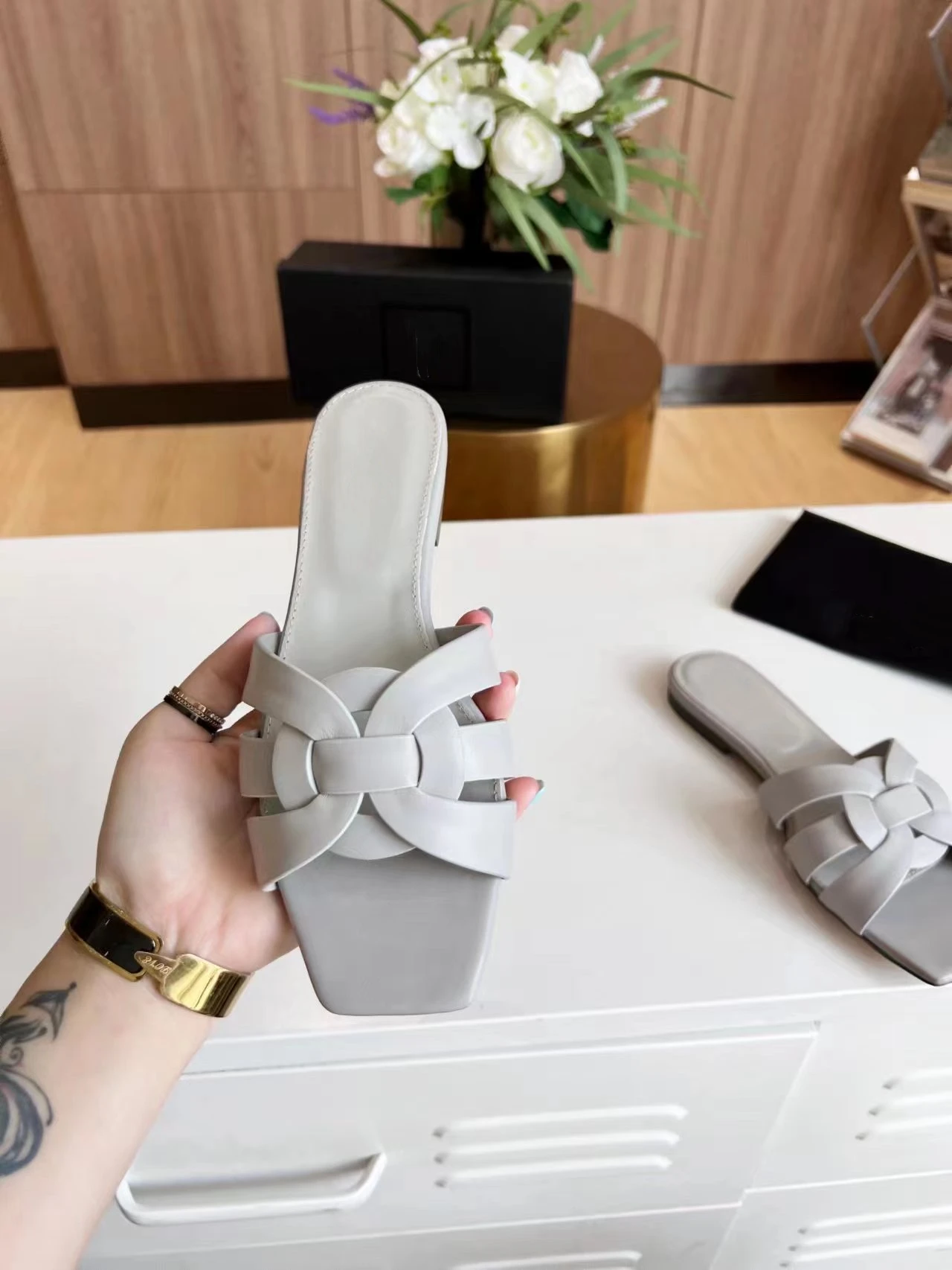 kf-S818540b30a9b443cb289995532fec5ac1